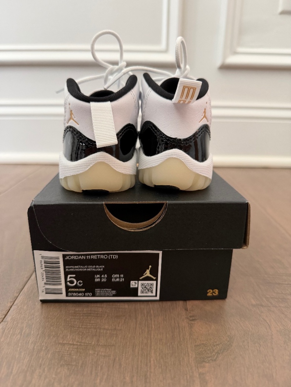 Nike Air Jordan 11 Retro TD White Metallic Gold Black Size 5C Toddler w/ Box